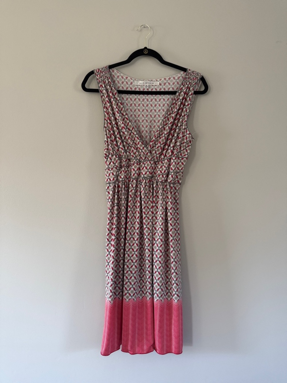 Max Studio | Sleeveless V-Neck Midi Dress in Pink and White Geometric Print